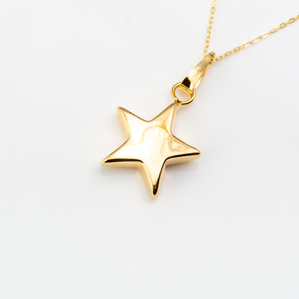 Colgante cadena oro estrella – Asscher Joyas